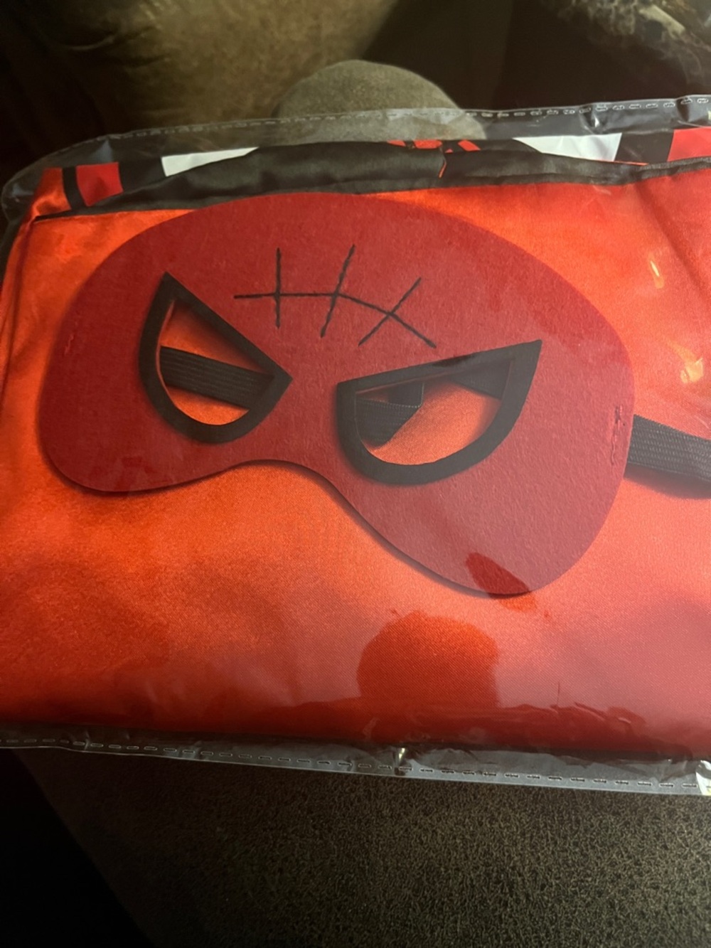 Superhero Cape and Mask Set - Spiderman Style - Picture 2 of 2